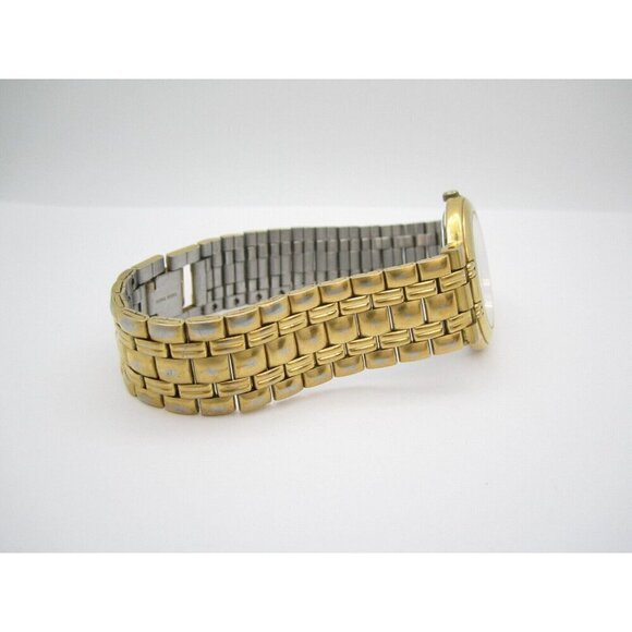 Women Caravelle by Bulova Quartz WR Analog 32mm Round Watch (H134) "New Battery" - Picture 9 of 11